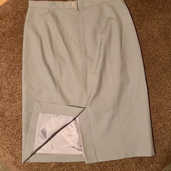 Talbots Gray Stretch Pencil Skirt Size 6 - Picture 3 of 7